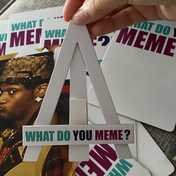 What Do You Meme? (GAME) - Picture 12 of 12